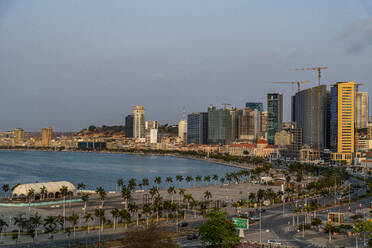 Skyline von Luanda, Angola, Afrika - RHPLF30561