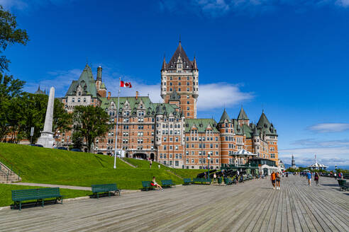 Dufferin Terrace und Chateau Frontenac, Quebec City, Quebec, Kanada, Nordamerika - RHPLF30596