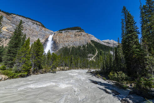 Takakkaw Falls, zweithöchster Wasserfall Kanadas, Yoho National Park, UNESCO Weltkulturerbe, British Columbia, Kanada, Nordamerika - RHPLF30661