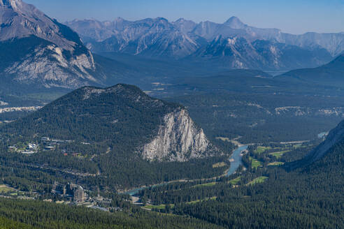 Blick vom Gipfel des Sulphur Mountain, Banff National Park, UNESCO-Weltkulturerbe, Alberta, Rocky Mountains, Kanada, Nordamerika - RHPLF30702