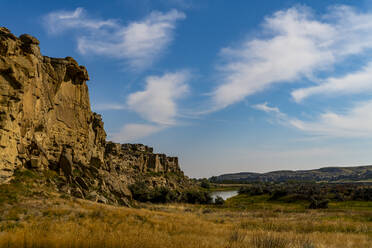 Hoodoos along the Milk River, Writing-on-Stone Provincial Park, UNESCO World Heritage Site, Alberta, Canada, North America - RHPLF30721