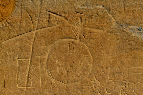 Indian rock carving, Writing-on-Stone Provincial Park, UNESCO World Heritage Site, Alberta, Canada, North America - RHPLF30739