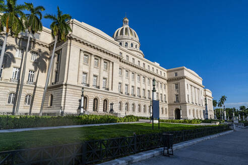 Capitol building in Havana, Cuba, West Indies, Central America - RHPLF30835