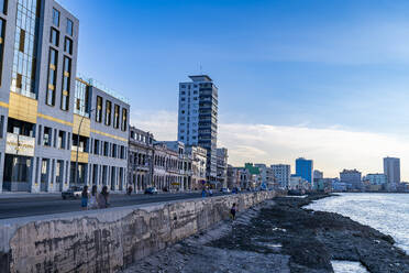 Famous Malecon, Havana, Cuba, West Indies, Central America - RHPLF30843