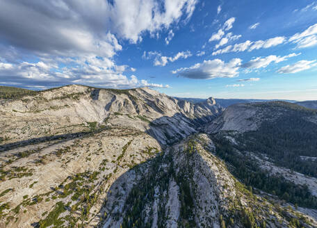 Granitberge bei Sonnenuntergang, Yosemite-Nationalpark, UNESCO-Welterbe, Kalifornien, Vereinigte Staaten von Amerika, Nordamerika - RHPLF30914