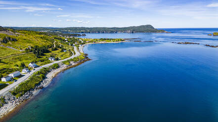 Luftaufnahme der Insel in der Nähe von Ferryland, Avalon Peninsula, Neufundland, Kanada, Nordamerika - RHPLF31017