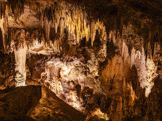 Stalactites in the main cave at Carlsbad Caverns National Park, UNESCO World Heritage Site, located in the Guadalupe Mountains, New Mexico, United States of America, North America - RHPLF31260