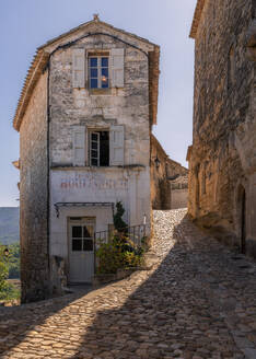 Lacoste Boulangerie, alte Bäckerei, Lacoste, Vaucluse, Provence-Alpes-Cote d'Azur, Frankreich, Europa - RHPLF31480