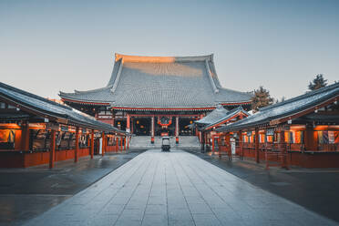 Senso-ji Temple at sunrise, Tokyo, Honshu, Japan, Asia - RHPLF31495