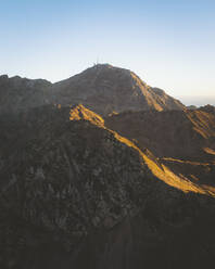 Luftaufnahme des Observatoriums Pic du Midi, Pyrenäen, Okzitanien, Frankreich. - AAEF24793