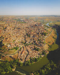 Luftaufnahme der Stadt Toledo, Kastilien-La Mancha, Spanien. - AAEF24849