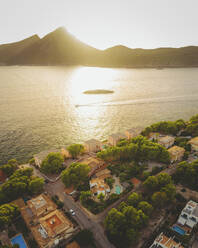 Luftaufnahme des Dorfes Sant Elm, Mallorca, Balearen, Spanien. - AAEF24945