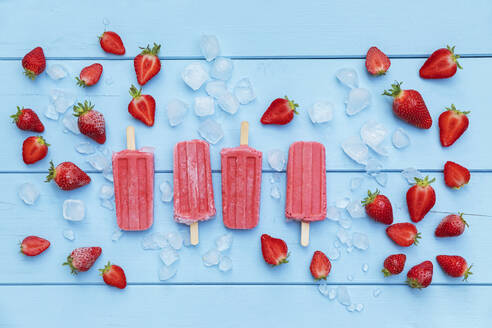 Studio shot of homemade strawberry flavored ice - GWF07975