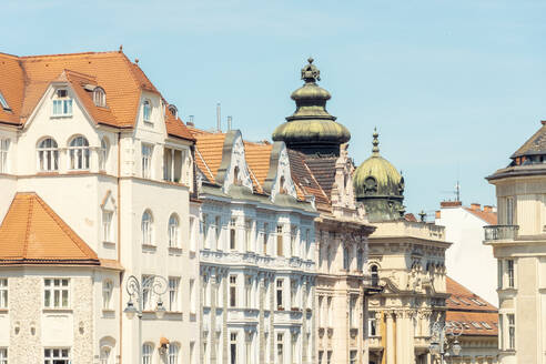 Tschechische Republik, Südmährische Region, Brünn, Reihe historischer Altstadthäuser - TAMF04075