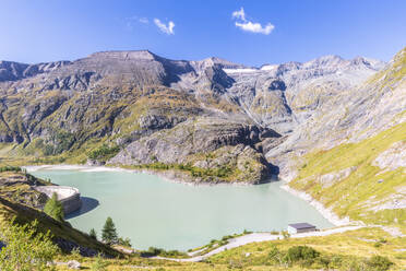 Stausee Margaritze in der Nähe der Berge des Nationalparks Hohe Tauern, Salzburg, Österreich - FOF13728