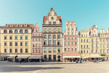 Polen, Woiwodschaft Niederschlesien, Breslau, Historische Häuser am Marktplatz - TAMF04112