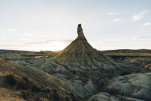 Schöne Felsformation Castildetierra bei Bardenas Reales bei Sonnenuntergang - DAMF01242