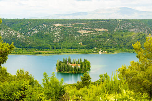 Kroatien, Dalmatien, Kloster Visovac im Krka-Nationalpark - TAMF04125