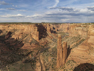 USA, Arizona, Spider Rock, Spider Rock im Canyon de Chelly National Monument - TETF02371