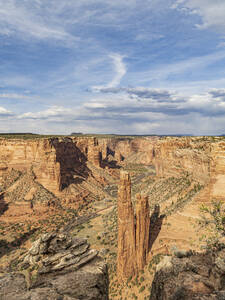 USA, Arizona, Spider Rock, Spider Rock im Canyon de Chelly National Monument - TETF02473