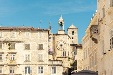 Kroatien, Gespanschaft Split-Dalmatien, Split, Altstadthäuser rund um den Platz Narodni Trg - TAMF04143