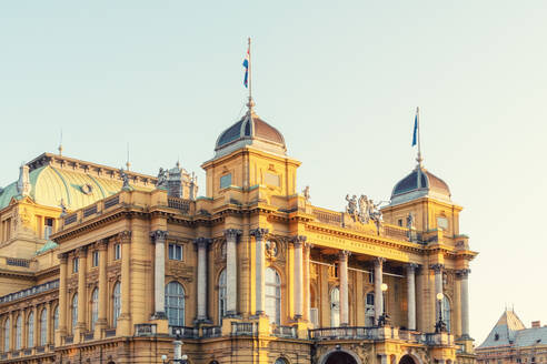 Kroatien, Zagreb, Kroatisches Nationaltheater - TAMF04167