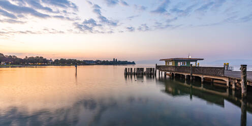 Germany, Baden-Wurttemberg, Langenargen, Pier on lake Bodensee at dawn - WDF07504