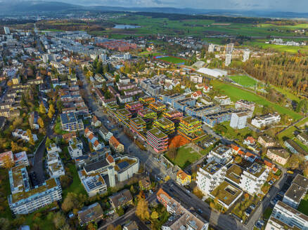 Luftaufnahme der Stadt Zürich am Wintermorgen, Schweiz. - AAEF25215