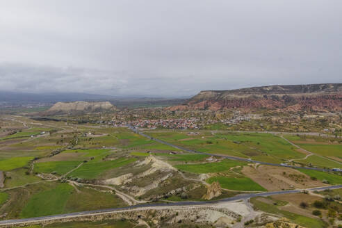 Luftaufnahme des Liebestals im Goreme-Nationalpark, Goreme, Kappadokien, Nevsehir, Türkei. - AAEF25563