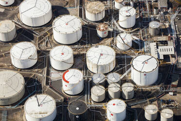 Aerial view revealing the intricate details of expansive oil refinery facility, Australia. - AAEF25997