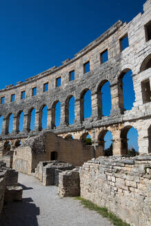 Pula Arena, römisches Amphitheater, erbaut zwischen 27 v. Chr. und 68 n. Chr., Pula, Kroatien, Europa - RHPLF31751