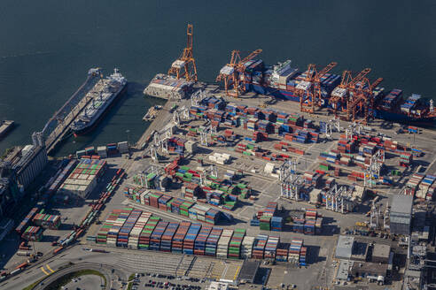 Canada, British Columbia, Vancouver, Aerial view of commercial dock - NGF00830