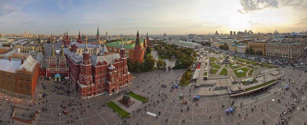 Aerial panoramic view of the Red Square and the Moscow Kremlin, Moscow downtown, Moscow, Moscow Oblast, Russia. - AAEF26084