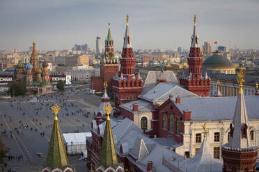 Aerial panoramic view of the Red Square and the Moscow Kremlin, Moscow downtown, Moscow, Moscow Oblast, Russia. - AAEF26085