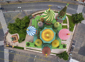 Aerial top down view of Cathedral of St. Basil the Blessed in the Red Square, Moscow downtown, Moscow Oblast, Russia. - AAEF26103