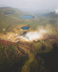 Luftaufnahme der Vulkane des Ebino-Plateaus, Kirishima, Präfektur Kagoshima, Kyushu, Japan. - AAEF26661