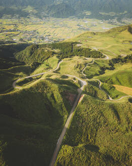 Luftaufnahme der Aussichtsplattform der Minami-Aso-Panoramabahn, Präfektur Kumamoto, Kyushu, Japan. - AAEF26703