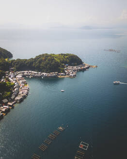 Luftaufnahme des berühmten Fischerdorfs Ine, Präfektur Kyoto, Japan. - AAEF26730