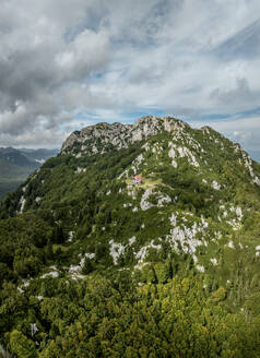 Luftaufnahme des Risnjak-Nationalparks in Kroatien. - AAEF27351
