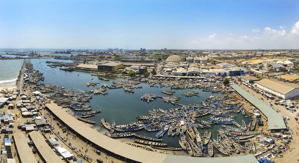 Aerial view of Tema harbour, Accra, Ghana. - AAEF27434