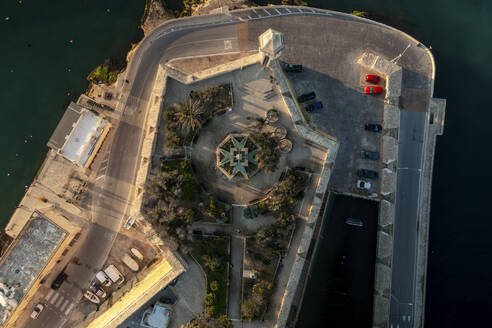 Aerial view of Fortified Gardjola Gardens overlooking Senglea Bay, South Eastern Region, Malta. - AAEF27454