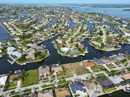 Luftaufnahme des Wohngebiets Marco Island, Florida, Vereinigte Staaten. - AAEF27525