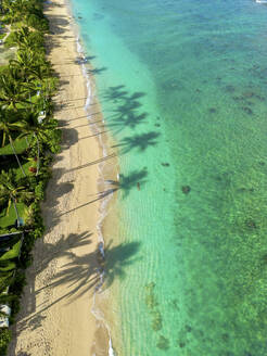 Aerial view of Mokuleia beach, Oa’hu, Hawaii, United States. - AAEF27543