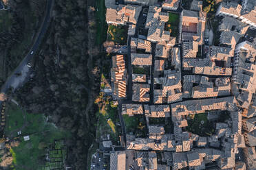 Aerial view of a small residential district along the hill ridge in Orvieto, Umbria, Terni, Italy. - AAEF27564