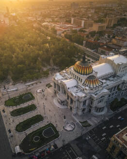 Aerial view of the golden sunset over the historic Alameda Central and the elegant Palacio de Bellas Artes, Mexico City, Mexico. - AAEF27808