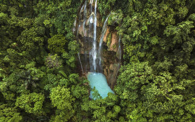 Luftaufnahme der Tumalog-Wasserfälle, Oslob, Cebu, Philippinen. - AAEF27897