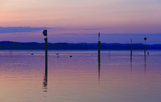 Germany, Baden-Wurttemberg, Moos, Bodensee lake at purple dawn - JTF02399