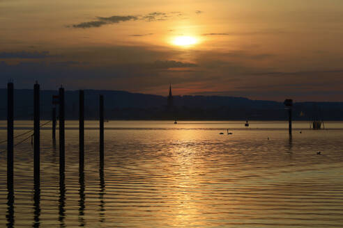 Germany, Baden-Wurttemberg, Moos, Bodensee lake at sunrise - JTF02402