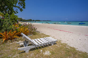 View of Beach at Trou-aux-Biches and turquoise Indian Ocean on sunny day, Trou-aux-Biches, Mauritius, Indian Ocean, Africa - RHPLF32428