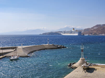 Port in Mykonos Town, Mykonos Island, Cyclades, Greek Islands, Greece, Europe - RHPLF32656